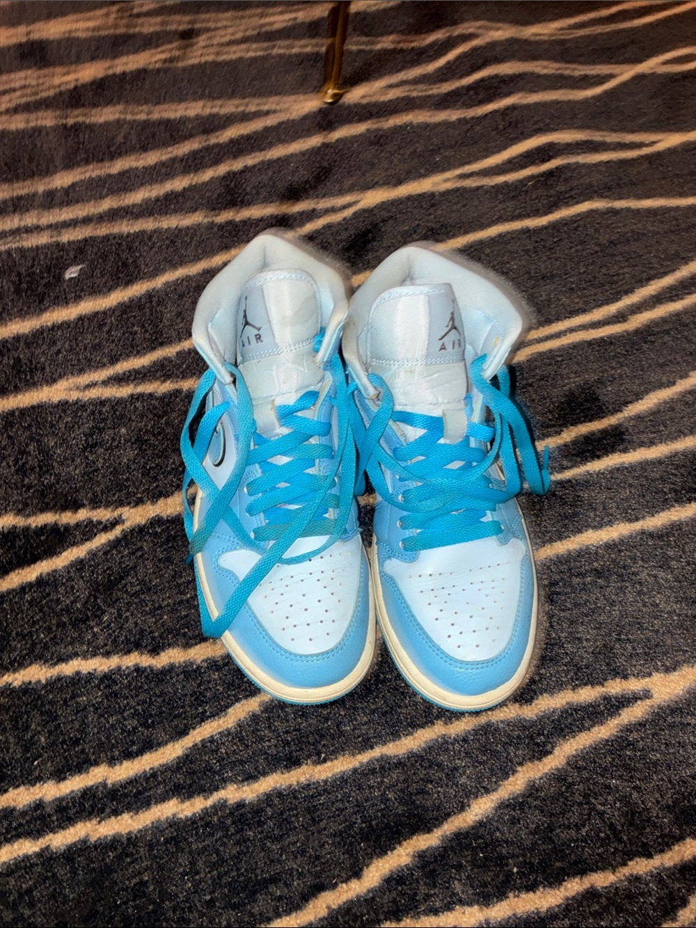 Nike Kids High-Top Sneakers in Light Blue and White